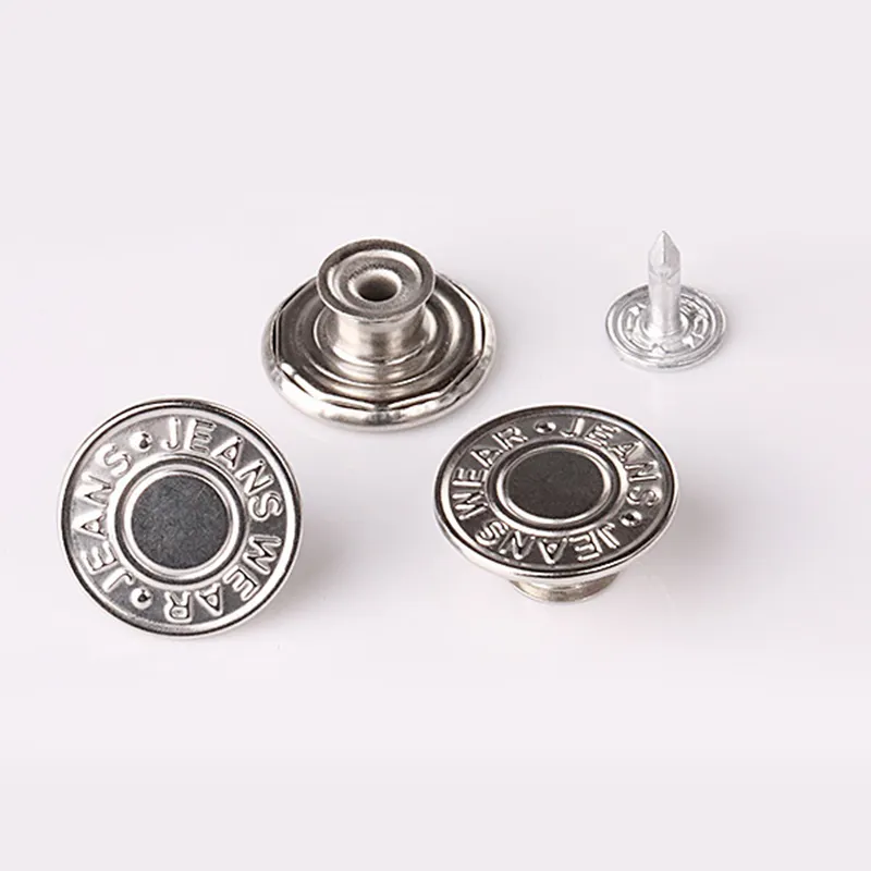 Bottoni mentali personalizzati in lega di zinco per abbigliamento Logo in rilievo 3D accessori e rivetti Vintage antichi classici da 17mm