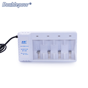 ダブルポウB05 LED多機能ABS充電器4スロット1.2V AA/AAA/C/D Ni-MH/Ni-CD充電式バッテリー充電器 - Product Image 3