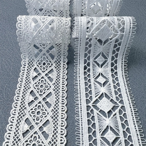 价格实惠最新非洲精品蕾丝白色3D刺绣女士蕾丝装饰
