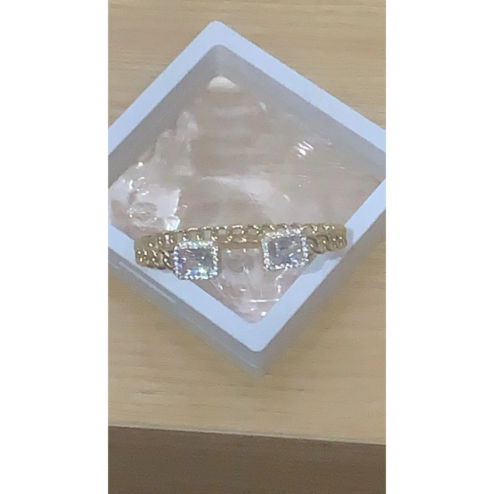 Zirconium blanc doré