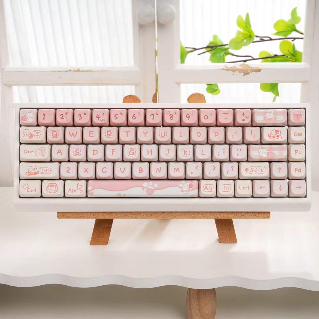 คีย์บอร์ด White-M68 + คีย์แคป MAO Party Cat