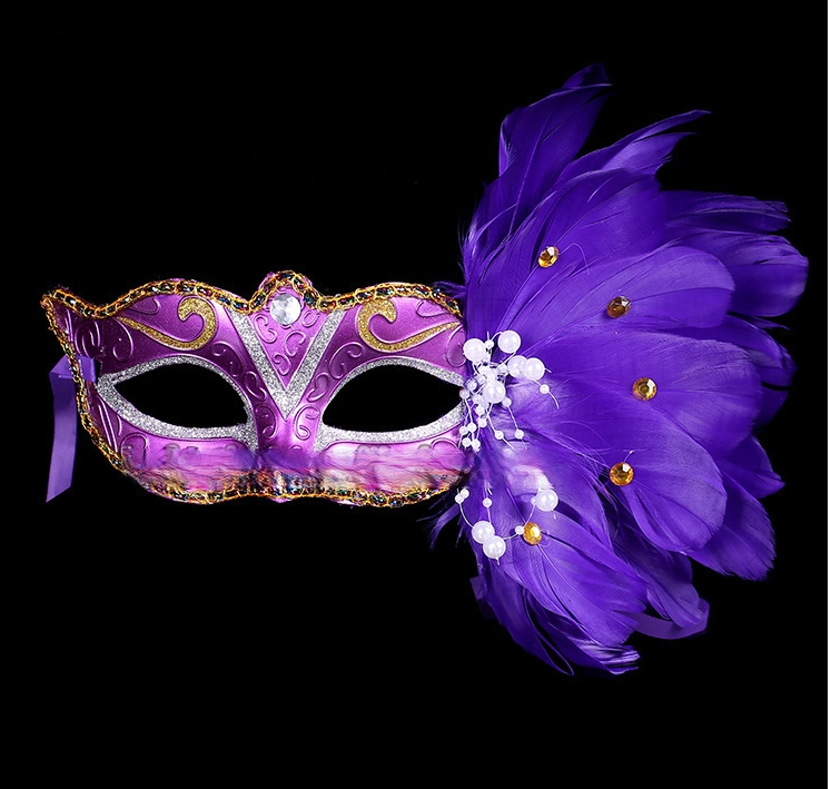 13 Masque violet