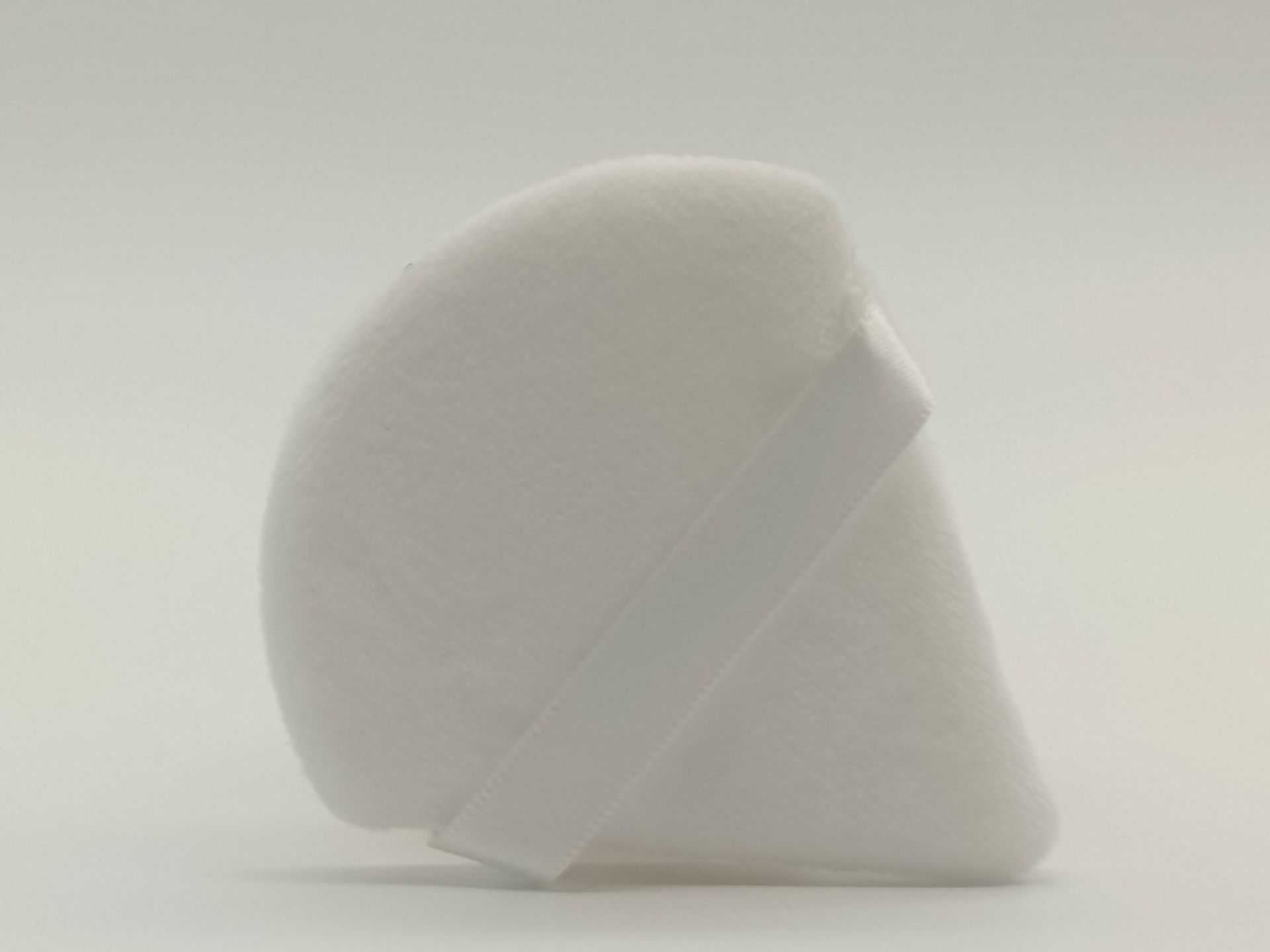 White-Triangle