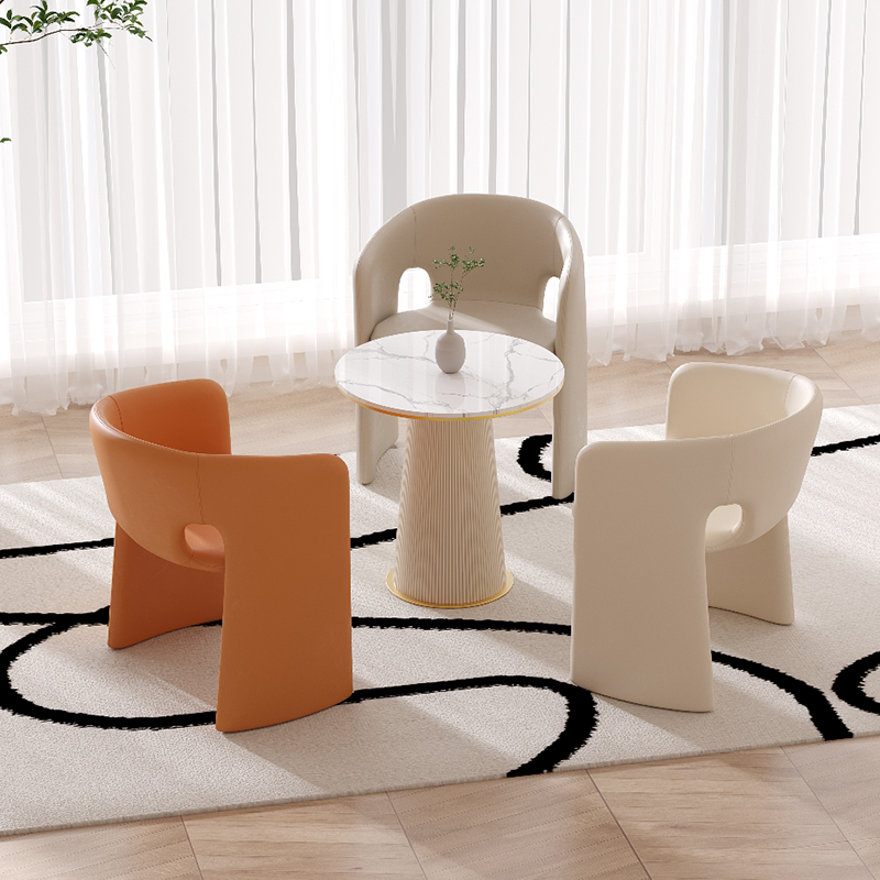 Orange + beige + blanc crème + table basse Cuir