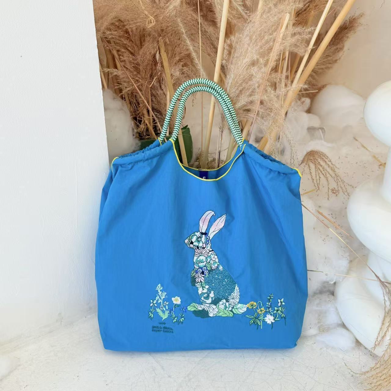 Lapin des prairies bleu paon - taille moyenne