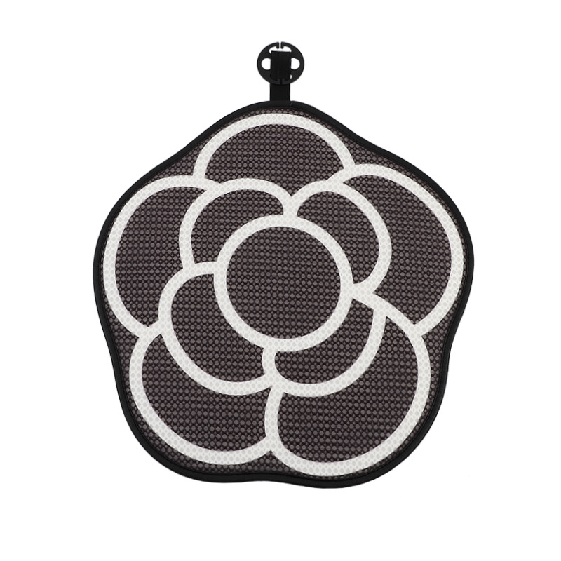 Honeycomb camellia seat cushions in the front row