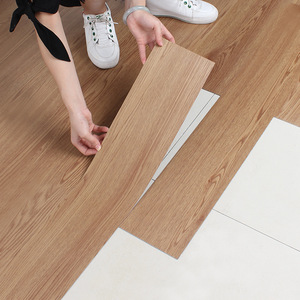 UDK kendinden yapışkanlı döşeme 36-Pack Peel sopa ahşap vinil tahta kolay <span class=keywords><strong>DIY</strong></span> kapalı sert çekirdek sert yüzey <span class=keywords><strong>PVC</strong></span> Material-Art3d