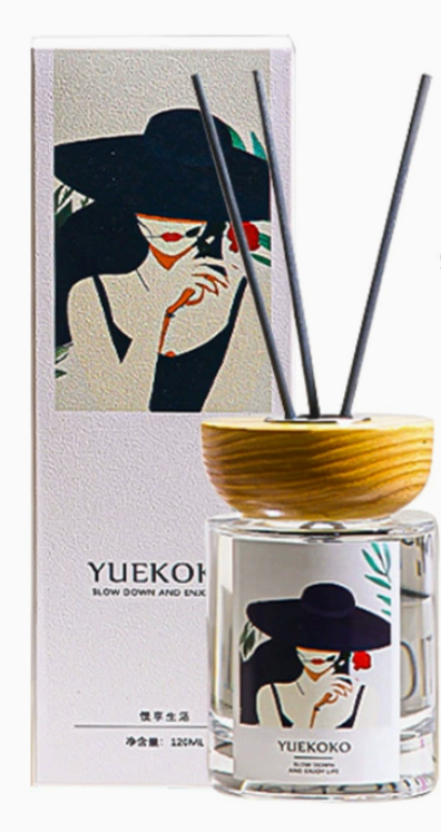 Black Hat - Vintage Tea Aroma