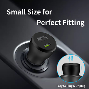 厂家热销双充电端口20W <span class=keywords><strong>usb</strong></span>车载充电器qc3.0 pd 20w c型车载充电器手机充电