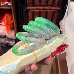 Myanmar Jadeite yüksek kalite doğal yeşim bileklik beyaz ve yeşil Jadeite bilezik kadınlar hediye için 54 ~ 60mm - Product Image 1