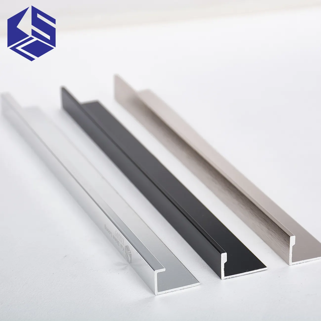 Polished silver aluminium tile corner L shaped tile trim