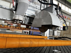 Fabricación de muebles Cambio automático de herramientas Enrutador de madera de 3 ejes Máquina enrutadora Atc Cnc con sierra - Product Image 4