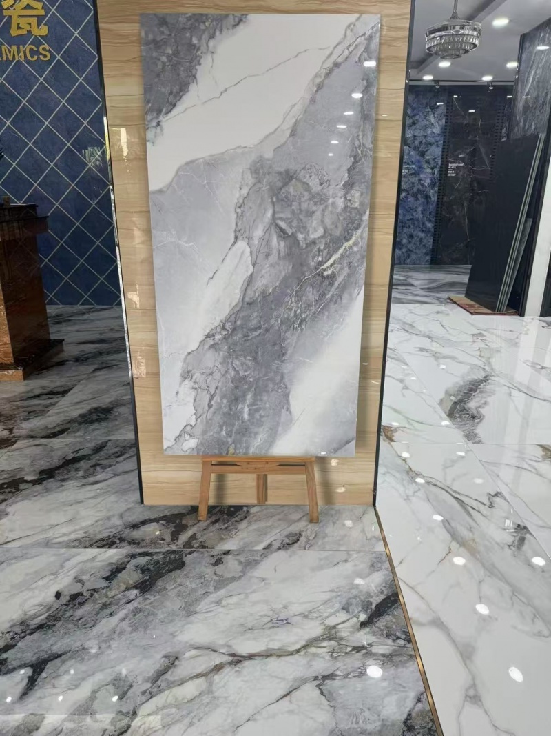 Grigio-chiaro