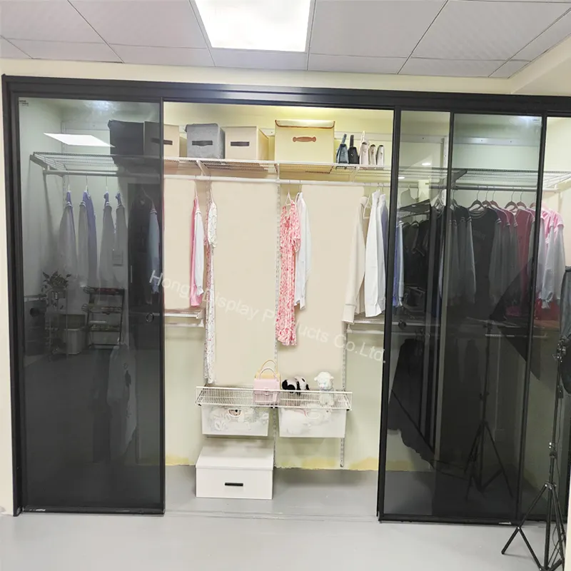 Sistema de design de closet de quarto com porta deslizante Glassmodern Walk In Closet