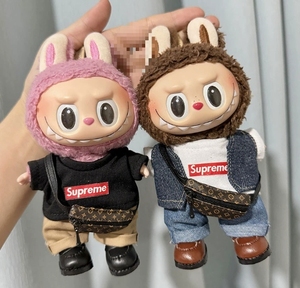 Yeni karikatür tarzı LABUBU giysi ve aksesuarları ile POPART Labubu oturan bebek şapka - Product Image 1