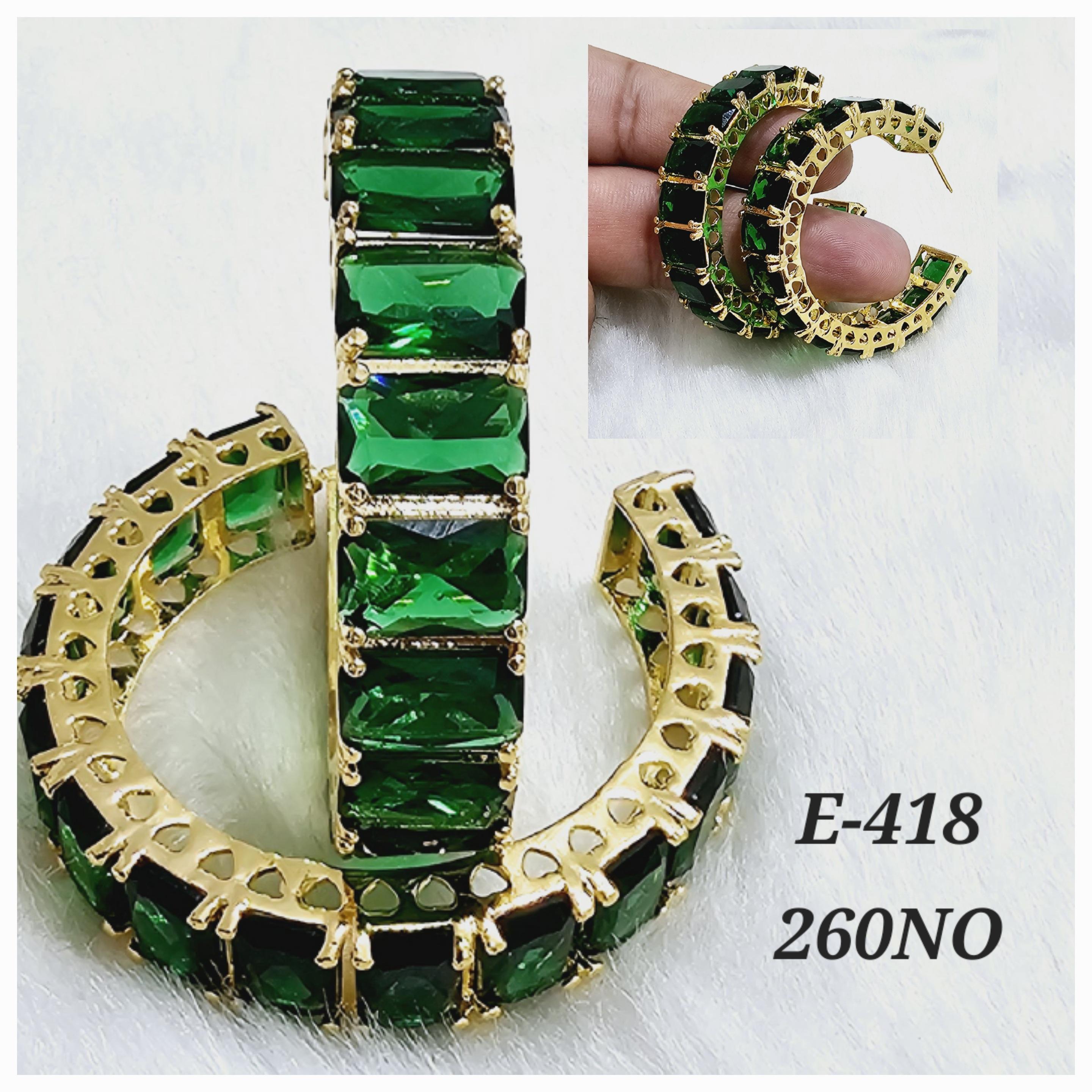 สีเขียว