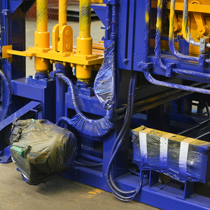 Cheap <strong>Qt5</strong> - 15 Automatic Hollow <strong>Block</strong> Making <strong>Machine</strong> <strong>Interlocking</strong> Cement Brick Making Machinery - Product Image 5