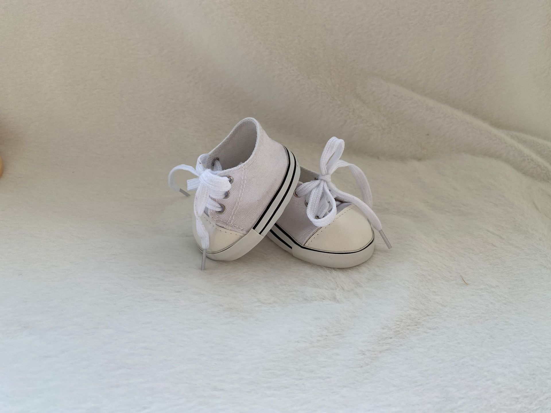 Chaussures en toile blanche