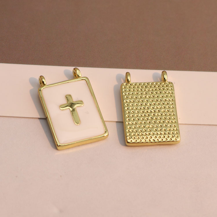 gold#8 CROSS