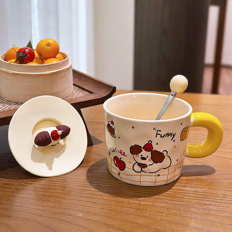 ช้อนสีเหลือง