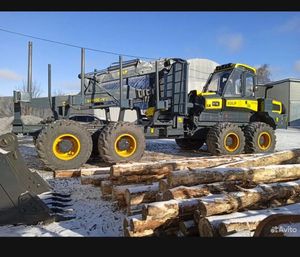 XUVOL Maquinaria forestal Skidder Log Forwarding Carga Descarga Pluma telescópica y Rotary Log Grapple Forwarder forestal
