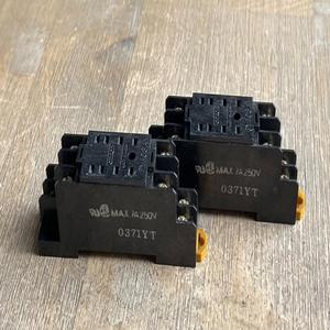 Nuovo e originale Plc PYF08A relè BASE 8 PIN 7A 250V lotto di 2 PLC Controller di programmazione - Product Image 1