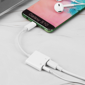 Wholesale <strong>2</strong> in <strong>1</strong> <strong>Audio</strong> Earphone OTG 5V Charging <strong>Adapter</strong> Type C to 3.5mm Aux Microphone Converter <strong>Adapter</strong> for iPhone - Product Image 4
