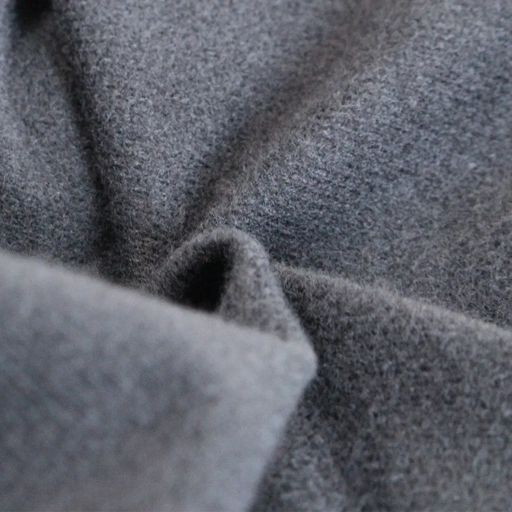 Tessuto a maglia in pile personalizzato spazzolato tessuto a maglia in poliestere 75d 72f Super morbido per abbigliamento