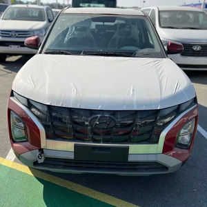最佳性能使用现代汽车1.5L SUV FWD 202车型年红色外观