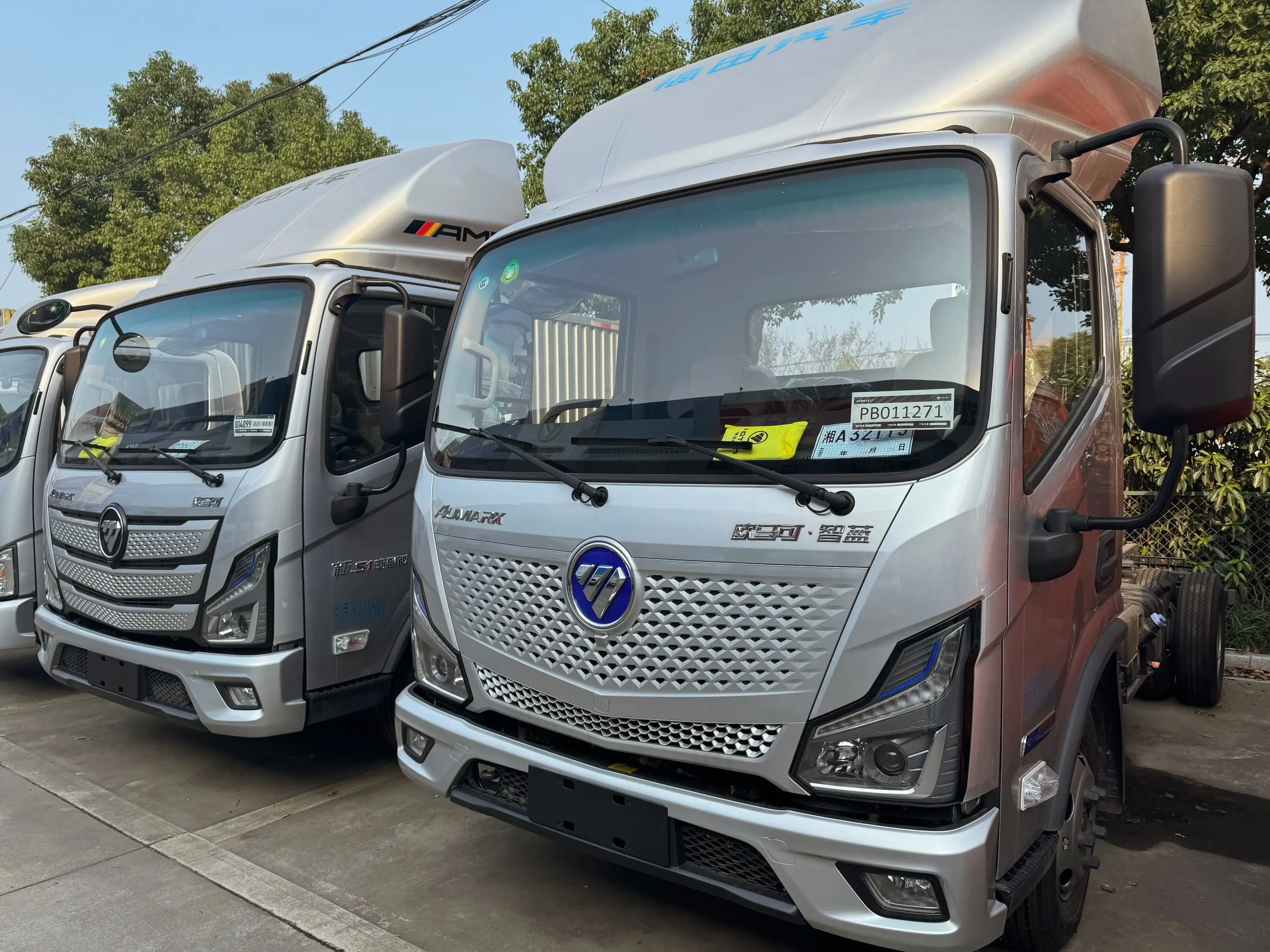 1 ~ 3T FOTON IBLUE truk mobil, truk van kargo mini bekas otomatis dengan lampu pengiriman kargo truk elektrik Tiongkok