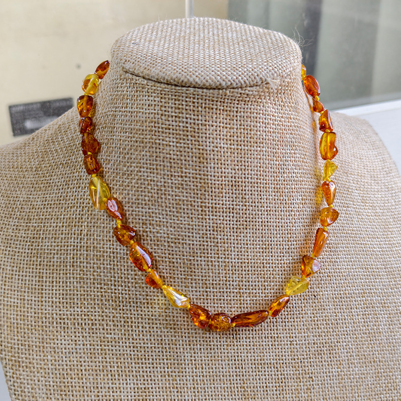 Ambre brun forme libre 7mm 36cm l038