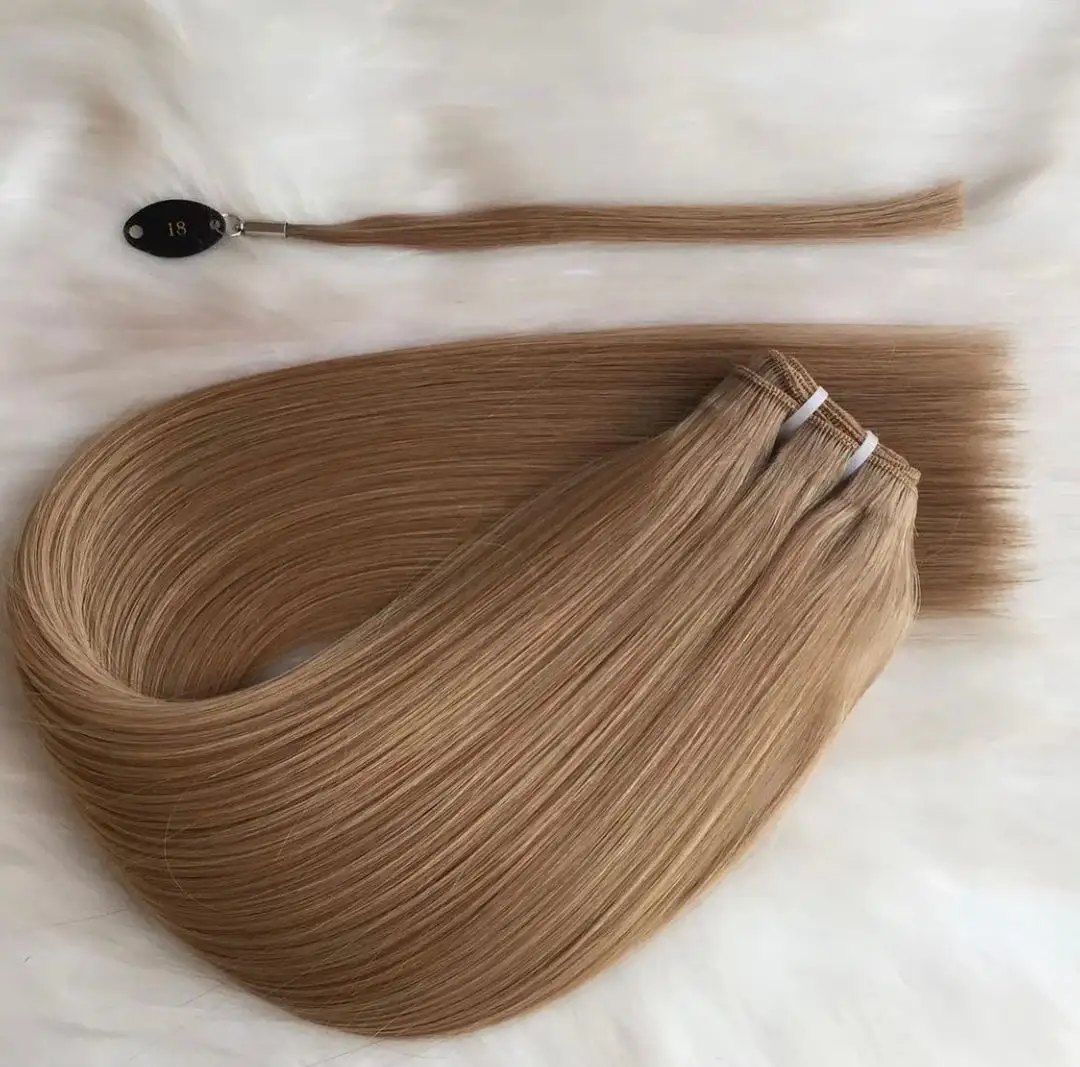 Estensioni dei capelli di trama della macchina di Remy Super Double Drawn 100% macchina russa per cucire doppia estensione di trama dei capelli umani colorati intrecciati