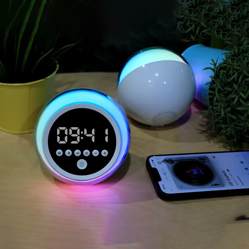 Musikbox Schlafzimmersprecher RGB Licht Indoor Multi-Funktion Uhr rund bluetooth tragbarer drahtloser Heimsprecher