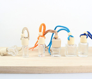 In Stock Square 5ml <strong>8ml</strong> 10ml Hollow-Carved Glass Car Decorative Hanging Diffuser <strong>Bottles</strong> Empty Perfume Square Car <strong>Cap</strong> Design - Product Image 6