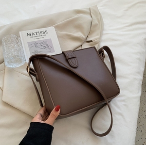 <span class=keywords><strong>2025</strong></span> mới hợp thời trang nhà máy tùy chỉnh bán buôn Chất lượng cao ngoài trời sử dụng hàng ngày phụ nữ Crossbody Túi vai Túi - Product Image 1