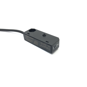 Photoelectric <strong>sensor</strong> squire type <strong>detectable</strong> min 1mm opaque <strong>object</strong> 90 degree corner shape ultra small laser emission UL-D21N