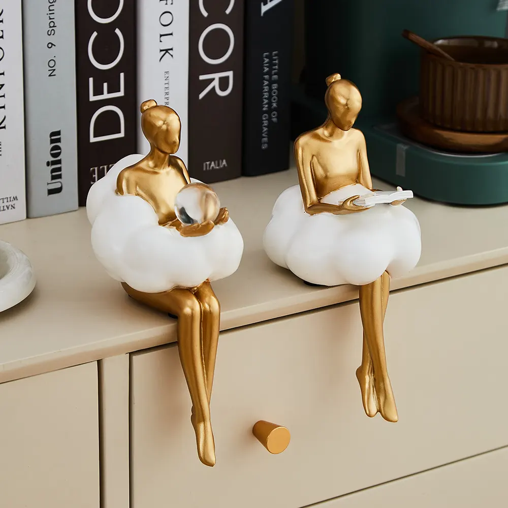 Estatuas y estatuas esculturas doradas y estatuillas figuritas para decoración de habitación Interior Kawaii accesorios de oficina decoración de boda