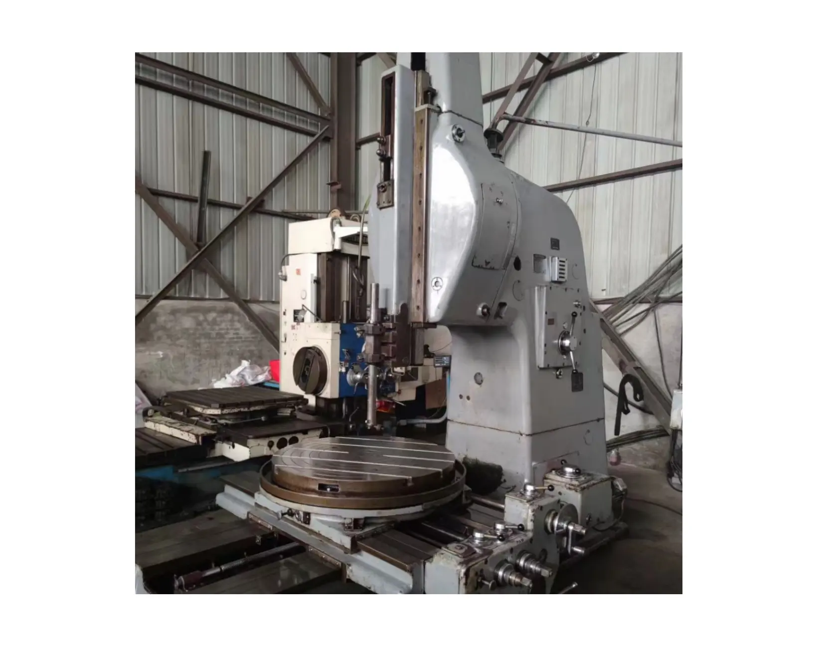 Máquina de perfuração vertical para metal, ferramentas CNC para uso pesado, preço de atacado, 500 mm, máquina de corte de engrenagens