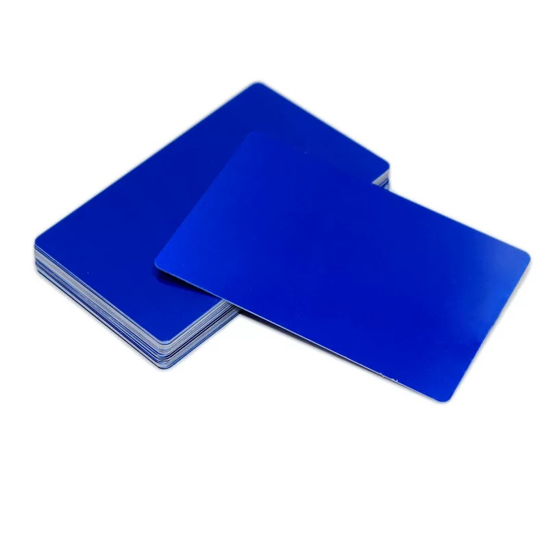 Bleu foncé