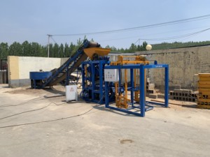 QT4-23A автоматическая машина для изготовления блоков цемента - Product Image 2