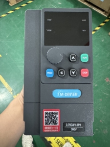 Venta al por mayor de fábrica Inversores M-Driver 0.75kw Unidades de frecuencia variable - Product Image 4