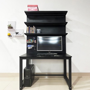 Mesa de estudio de escritorio de computadora con pantalla de tablero de clavijas con estantería - Product Image 2