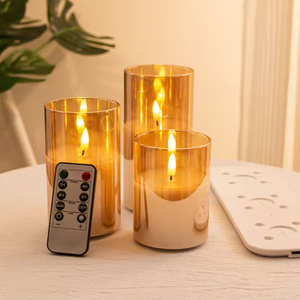 Стеклянная свеча с теплым светом - Product Image 1