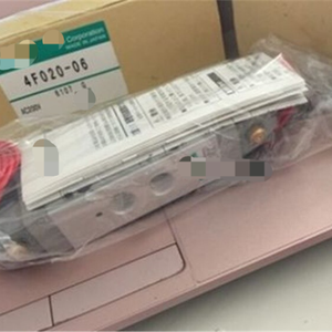 Neuer Original 4F020-06 Controller Lagerbestand im Lager Automatisieren Sie die programmier bare SPS-Steuerung - Product Image 1