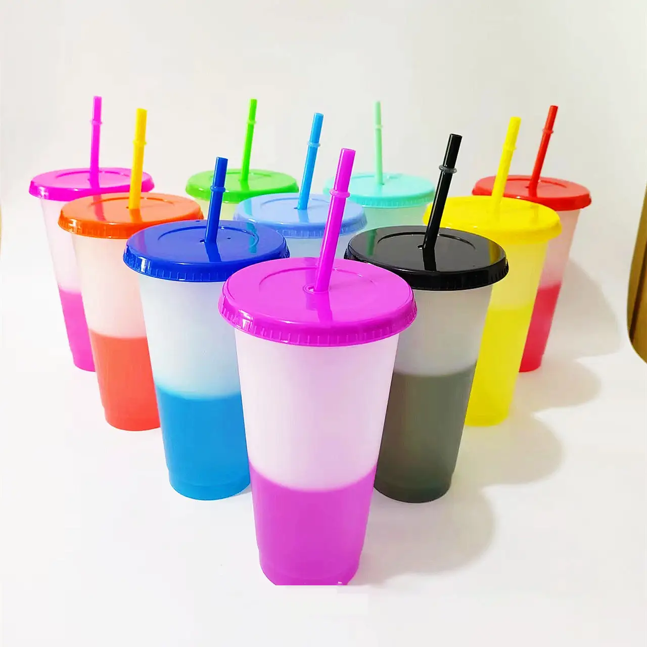 QXY3201 riutilizzabile in fabbrica BPA stampa gratuita disponibile tazza di plastica personalizzata acqua fredda che cambia il colore con coperchio e paglia