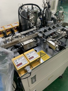 USB a母2.0A 5.0V 2.54间距连接器DIP垂直安装到电路板大电流USB a型女性4针连接器 - Product Image 4