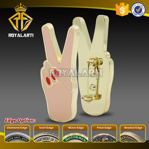 Прямоугольный значок с золотым покрытием для спортивного капитана - Product Image 4