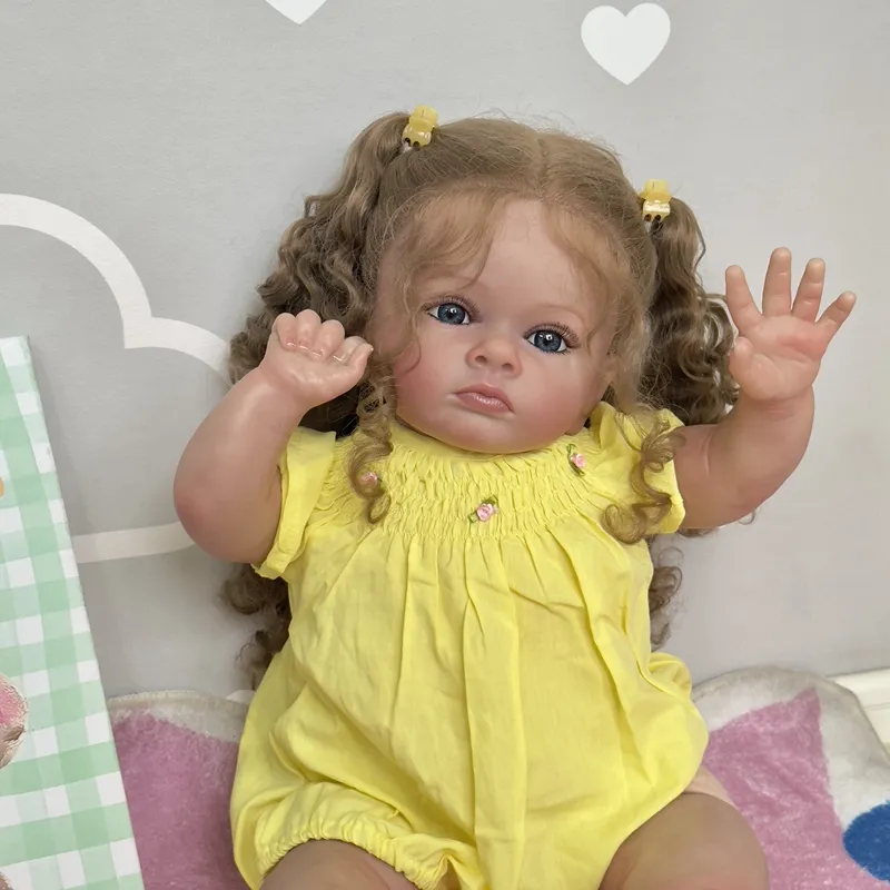 24 pulgadas Reborn Toddler Girl Doll Tutti Alta calidad Ya terminado Pintado Muñeca hecha a mano Piel con pecas Piel muy detallada 3D
