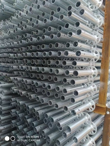 Andamio Ringlock galvanizado en caliente para la construcción de edificios con base de andamio duradero y libros mayores horizontales