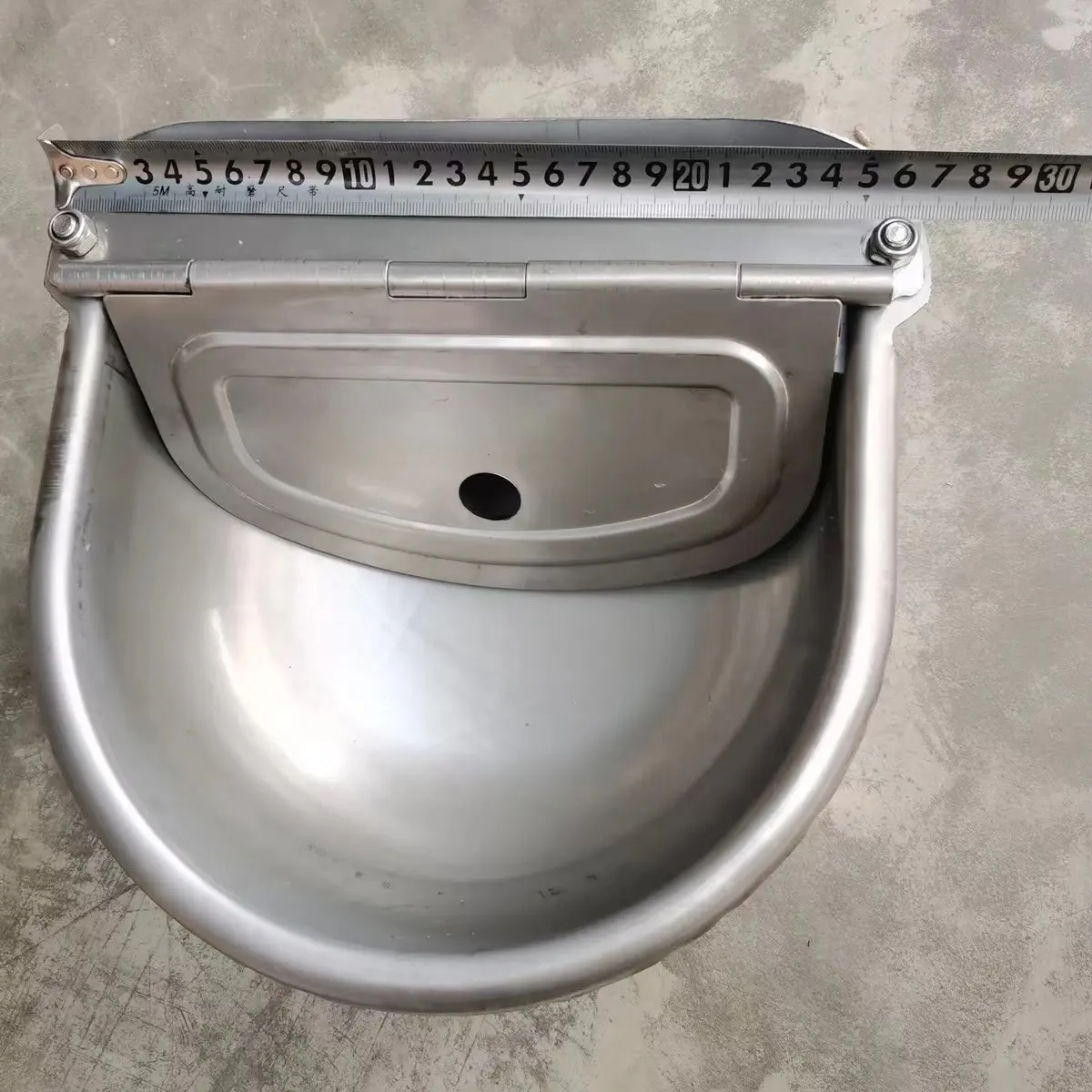 Factory Direct automatic drinking water bowl Stainless steel feeding trough dispenser for pet cow drinking bowl deep drawing sta
